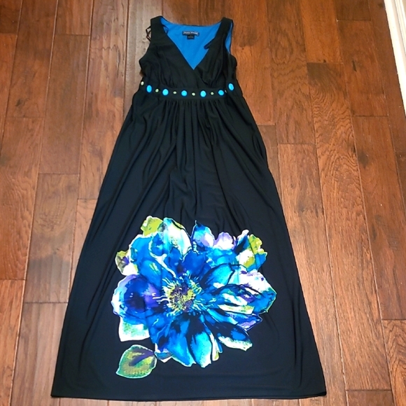 Jessica Howard black maxi dress features a vibrant blue floral design Size 10 - Picture 1 of 8